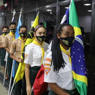 Uma representação dos desbravadores de Itabuna participaram da solenidade. (Foto: Evellin Fagundes)